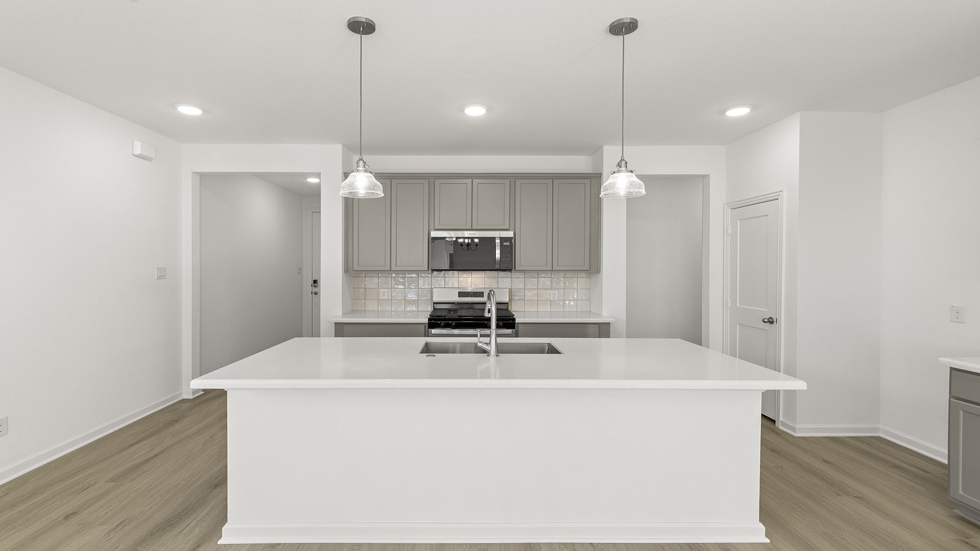 Crawford at 3234 Summerland Drive, Royse City, Texas: photo 3