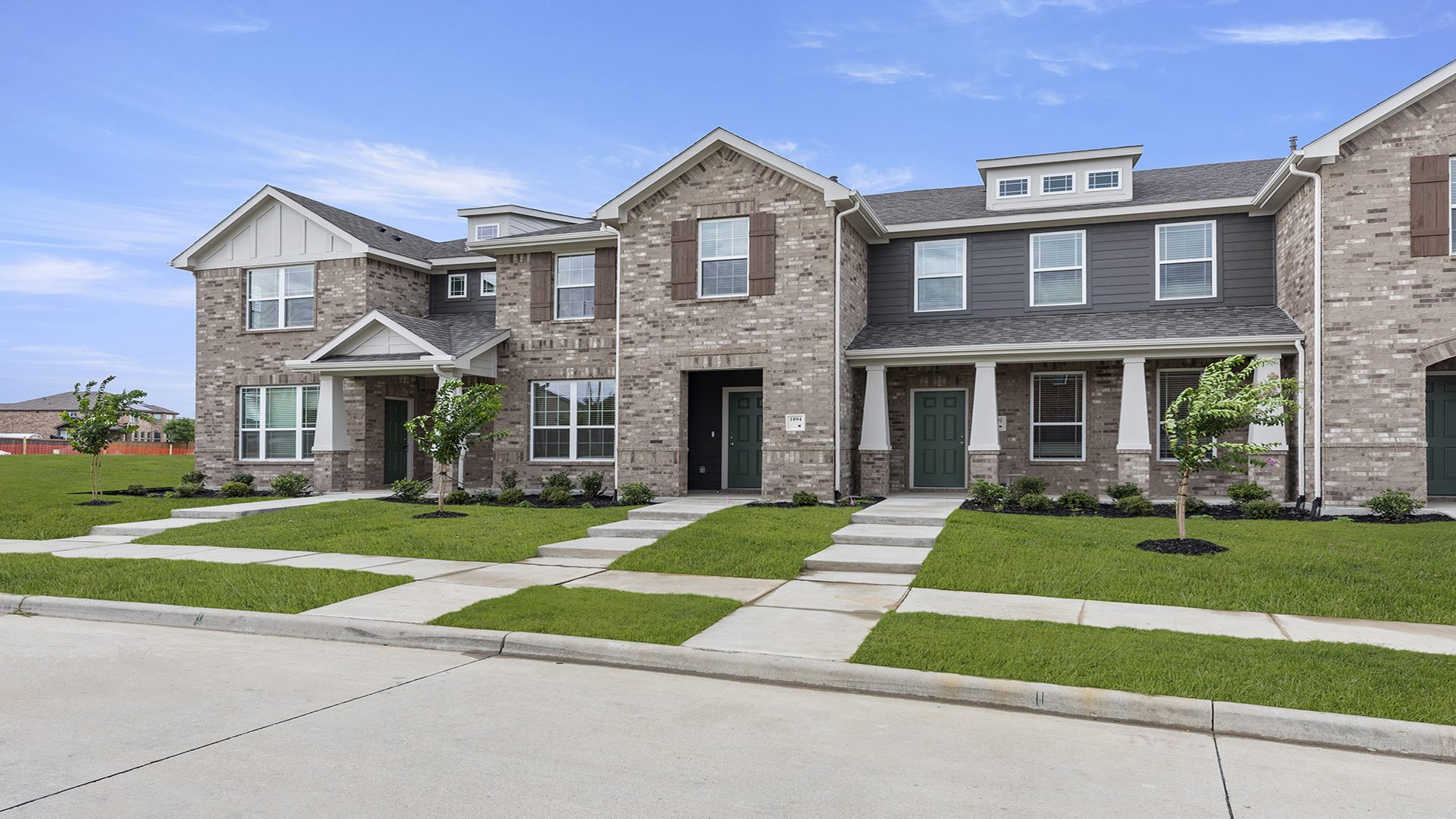 Houston at 1894 Indigo Lane - Bldg 15, Heartland, Texas: photo 2