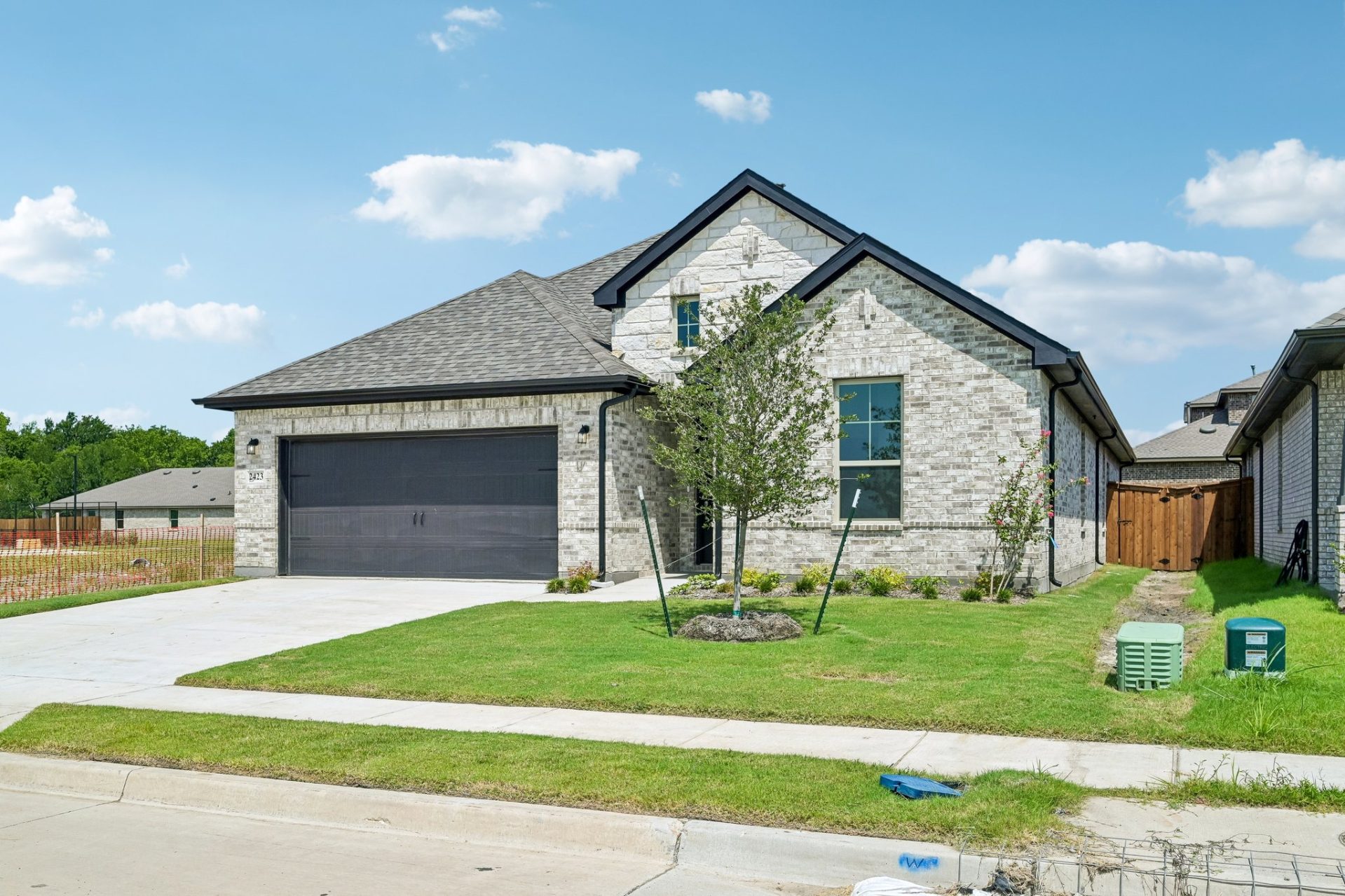 Rowan at 2423 Liberty Crossing Avenue, Royse City, Texas: photo 2