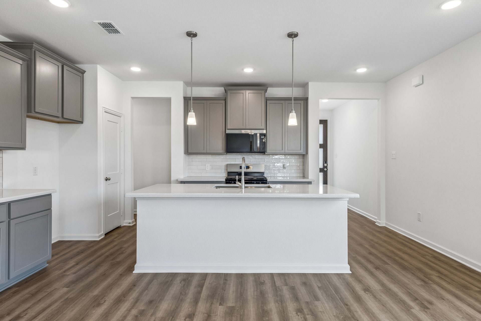 Crawford at 1262 Falls Rush Way, Royse City, Texas: photo 3