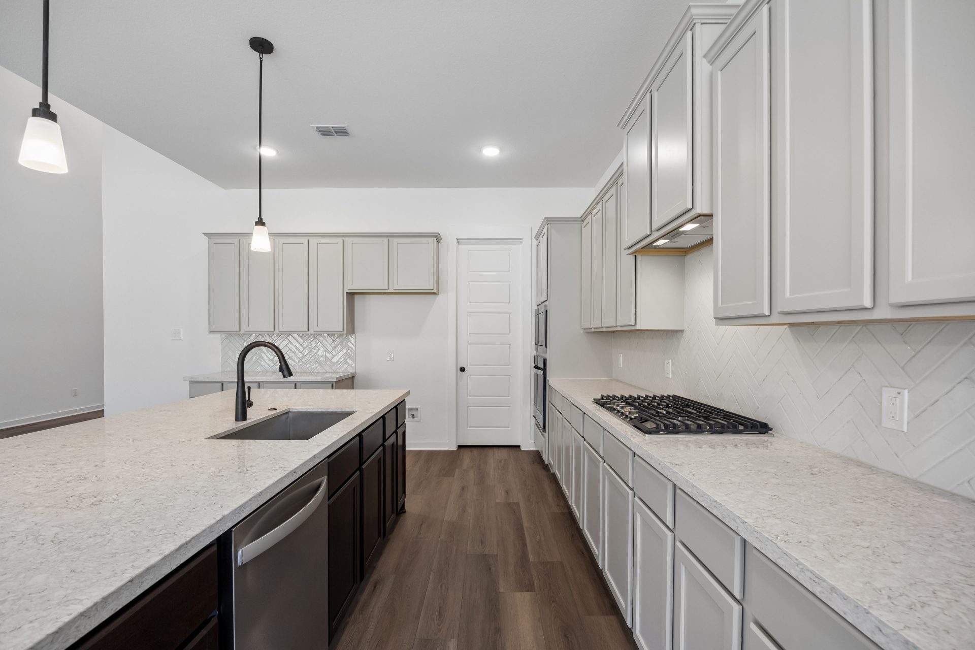 Permian at 2648 Elias Drive, Corinth, Texas: photo 3